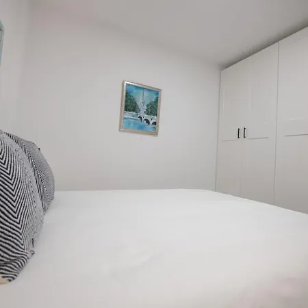 Comfortable Centric Steps From The グラン・タラハル