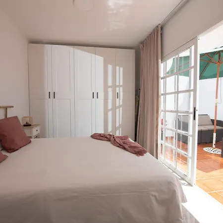 Apartament Comfortable Centric Steps From The