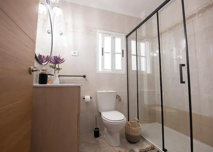 Comfortable Centric Steps From The גראן טאראחל