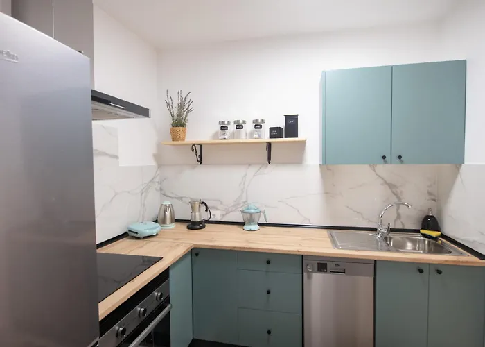 Comfortable Centric Steps From The Apartment