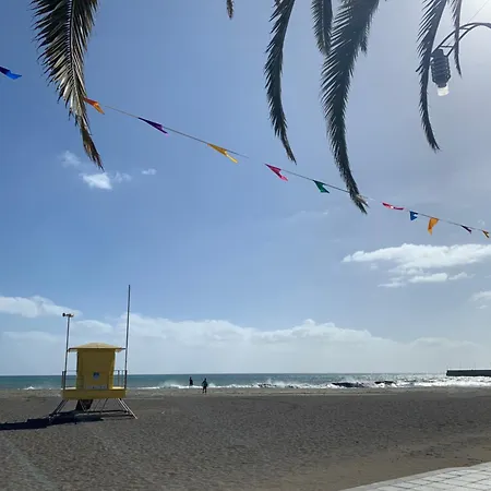 Lägenhet Comfortable Centric Steps From The *