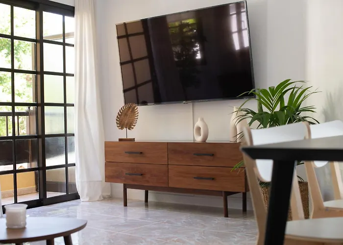 Comfortable Centric Steps From The Apartment